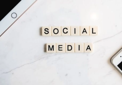 Comment les médias sociaux influencent votre référencement : 5 choses que vous devez savoir
