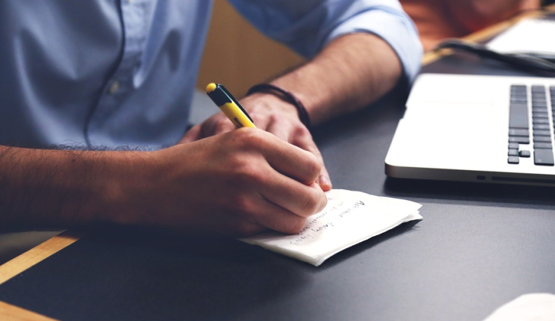 SEO : 5 outils pour trouver des mots-clés pour son site Internet